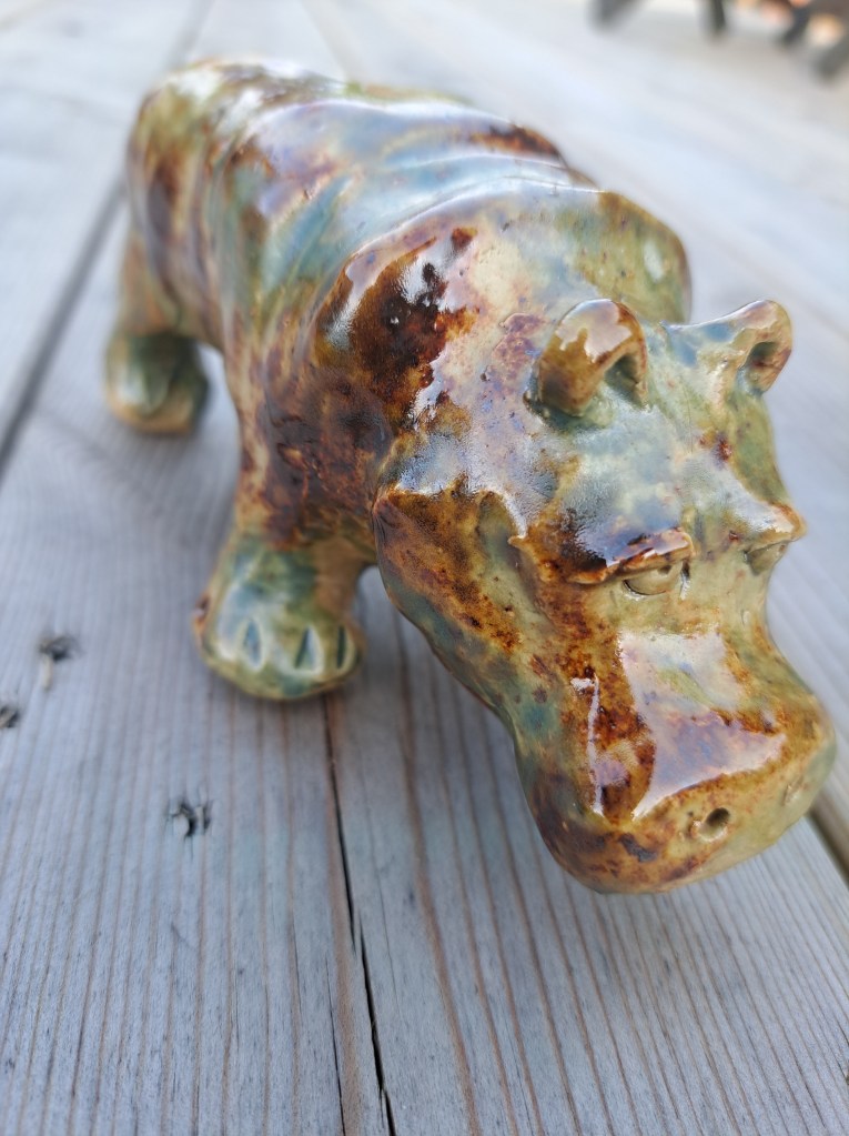 Flodhäst i stengods